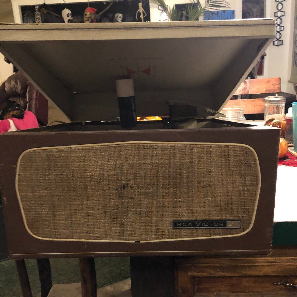 RCA Victor record player